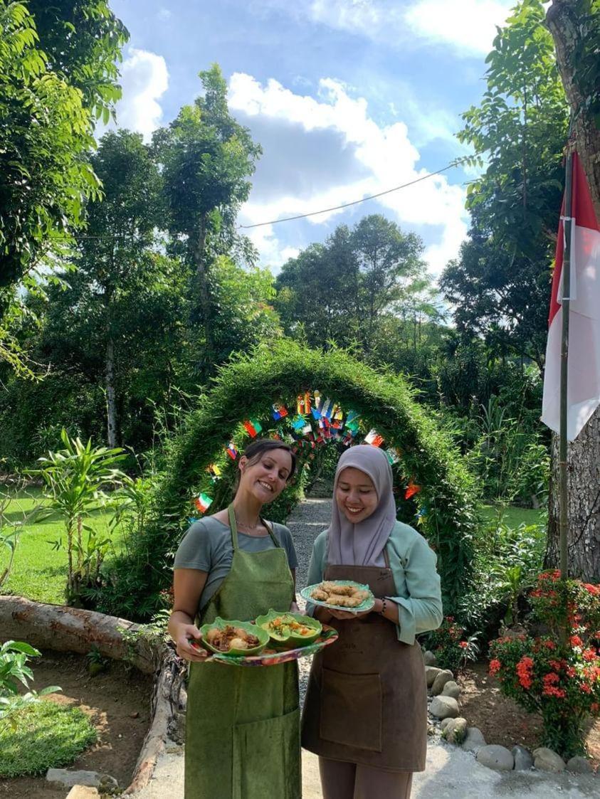 Wisma Batu Mandi Букит Лаванг Екстериор снимка