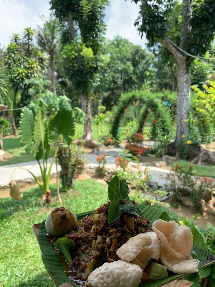 Wisma Batu Mandi Букит Лаванг Екстериор снимка